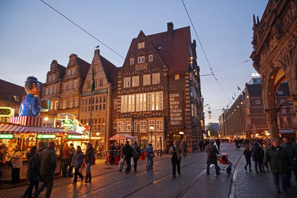 Bremen Airport to City Center: Tram, Taxi & Arrival Tips