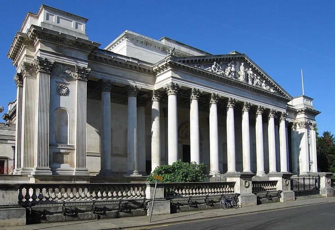 7 Best Things to Do in Cambridge When It Rains