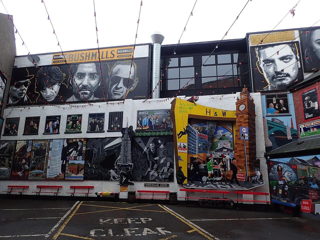 Belfast Street Art Walk: Cathedral Quarter Murals, Tour Times and Route