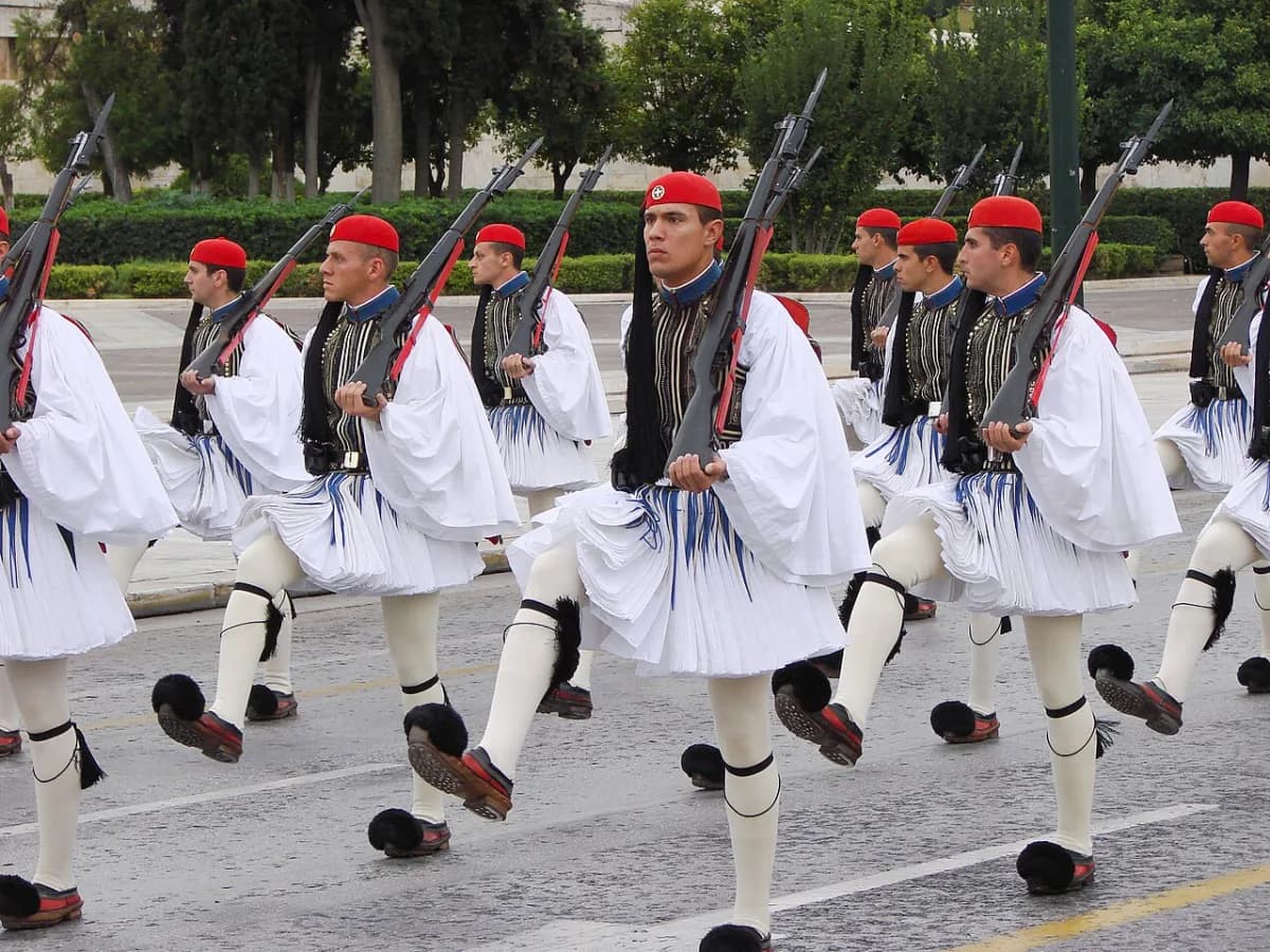 Changing of the Guard Syntagma Tickets, Prices & Opening Hours 2026: Visitor Guide