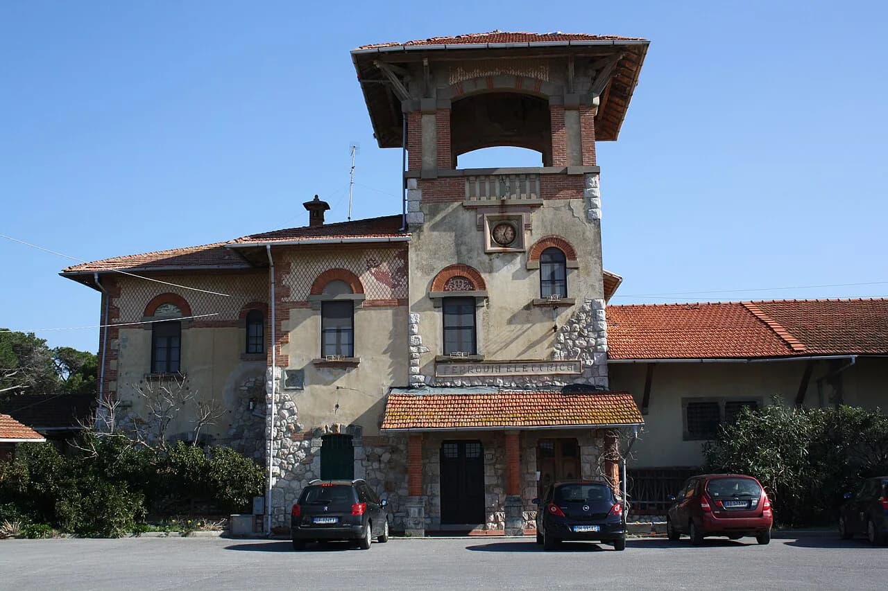 Best Day Trips from Pisa: Trains, Costs & Local Advice