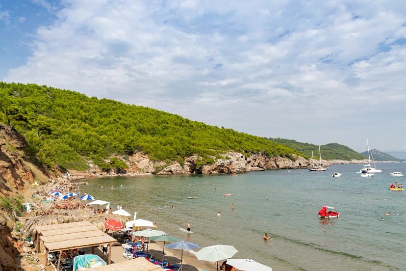 Elaphiti Islands Day Trip from Dubrovnik: Ferry vs. Tour Guide