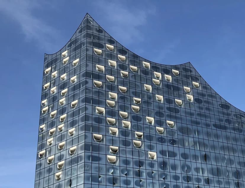 Elbphilharmonie Hamburg Visit Guide: Plaza, Tours & Concert Access