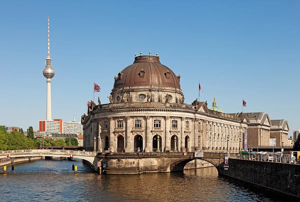 Museum Island Tickets, Prices & Opening Hours 2026: Visitor Guide