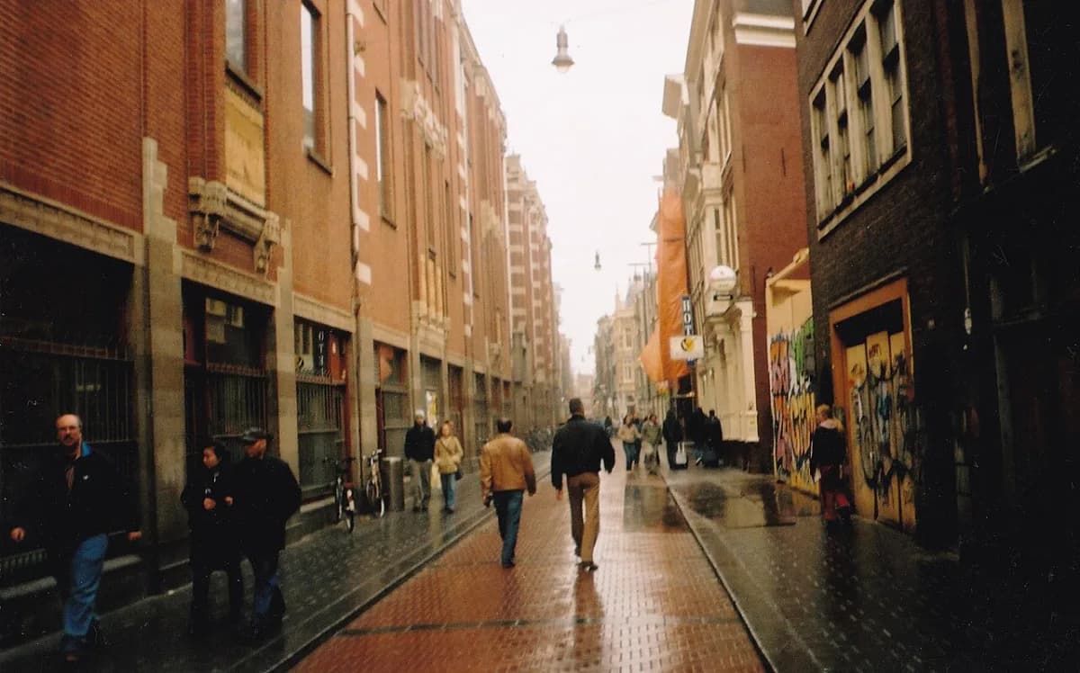 Amsterdam on a Rainy Day: 2026 Indoor Guide