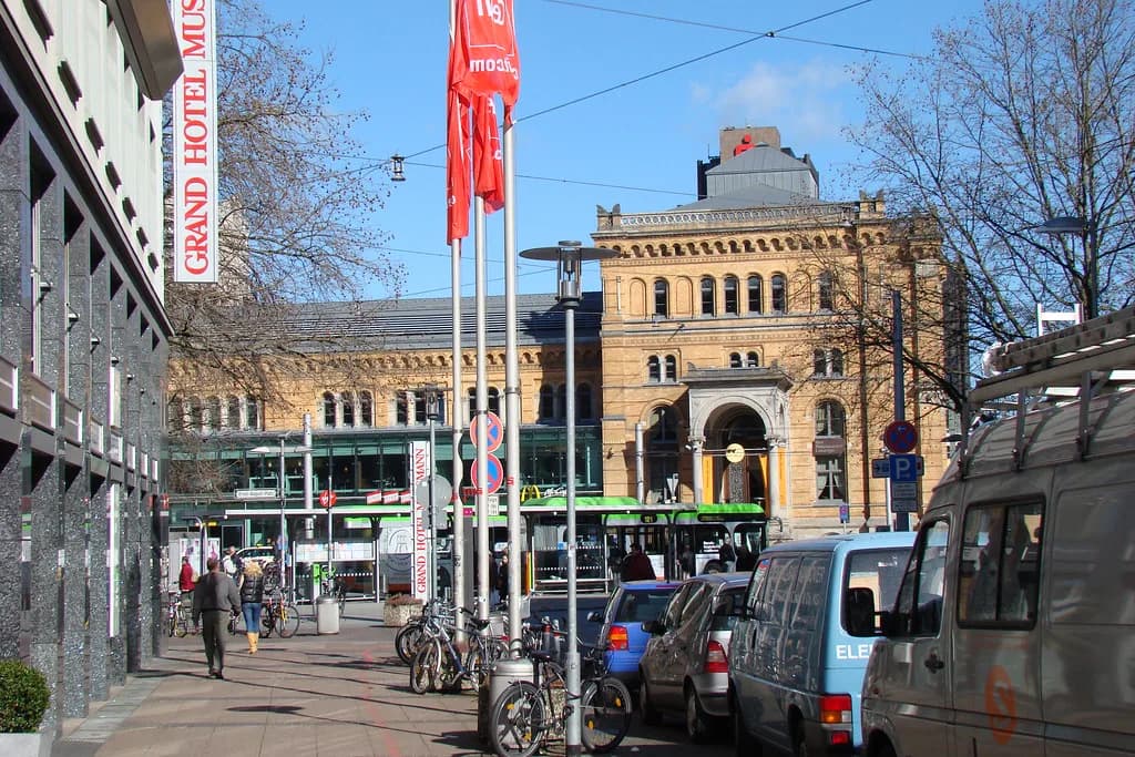 Hanover Old Town Walk: A Self-Guided City Centre Route