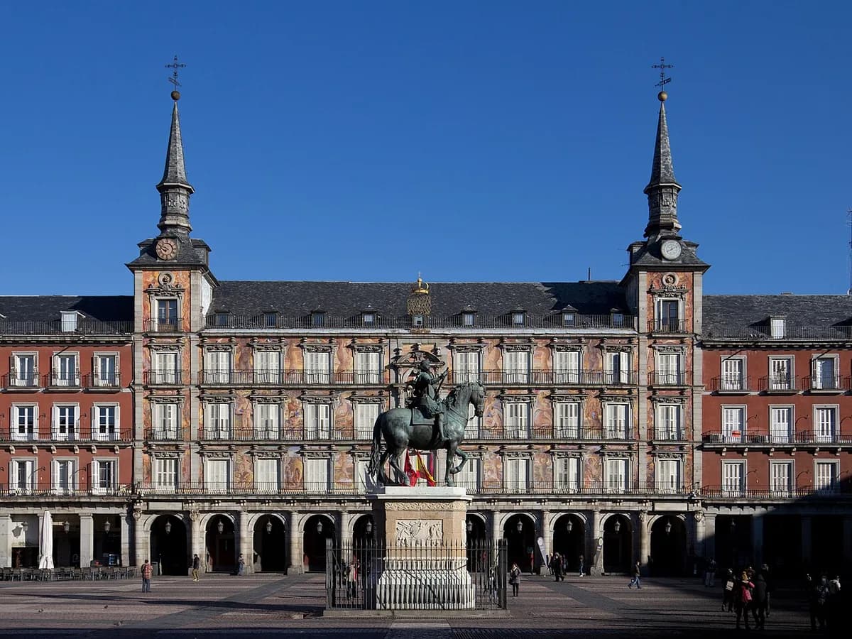 Plaza Mayor Madrid Tickets, Prices & Opening Hours 2026: Visitor Guide