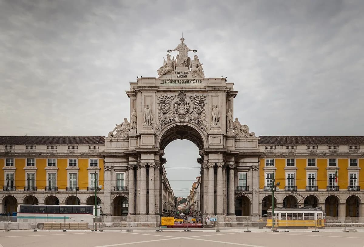 Praca do Comercio Tickets, Prices & Opening Hours 2026: Visitor Guide