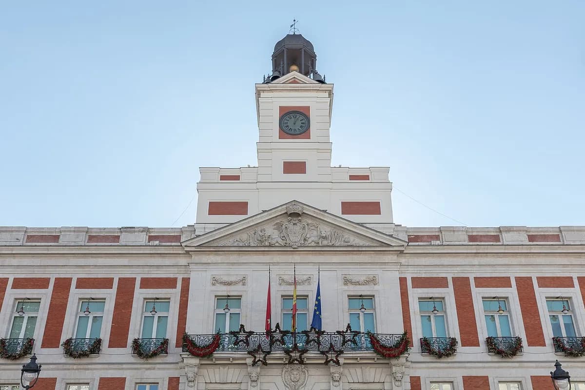 Puerta del Sol Tickets, Prices & Opening Hours 2026: Visitor Guide