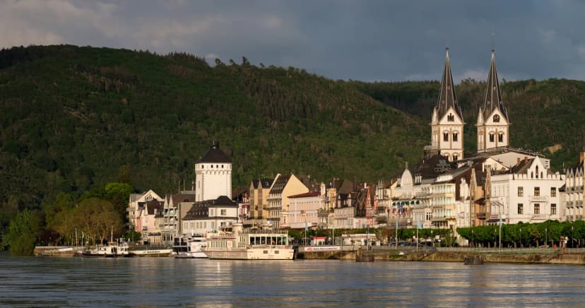 Rhine Valley Day Trip from Frankfurt: Towns, Boats & Timing