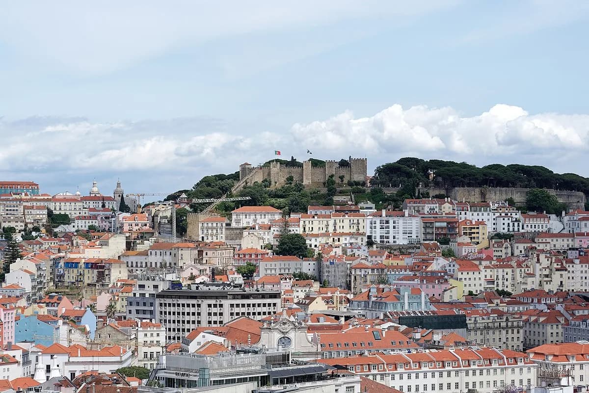 Sao Jorge Castle Tickets, Prices & Opening Hours 2026: Visitor Guide