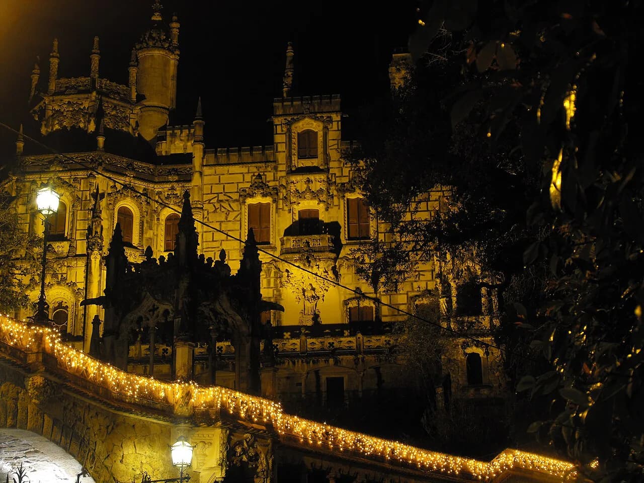 5 Best Things to Do in Sintra at Night (What's Actually Open After Dark)