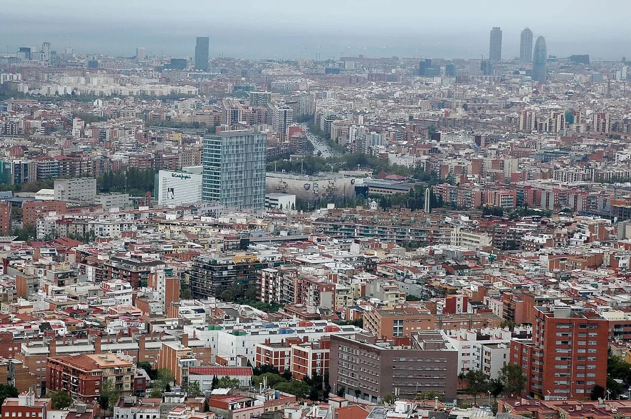 Where to Stay in Barcelona: 7 Best Neighborhoods & Area Guide (2026)