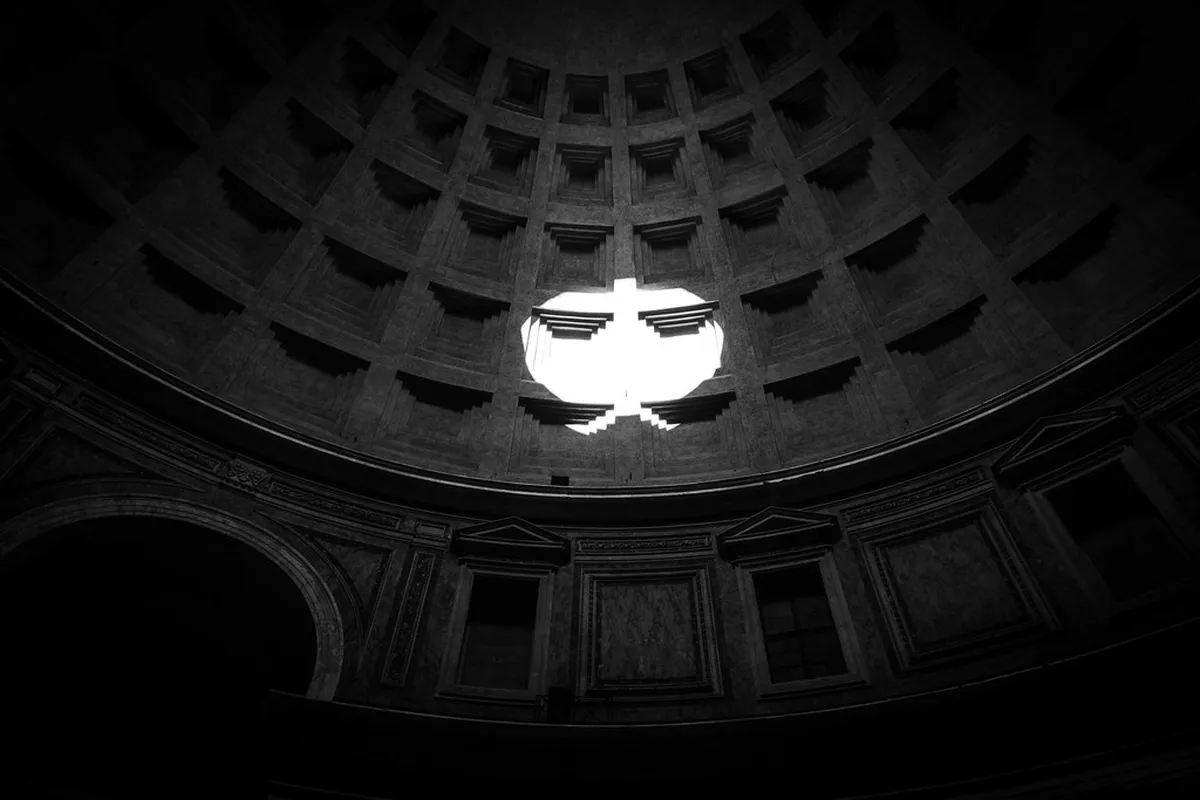 Reservations, Timing, and the Coperto Charge in Rome