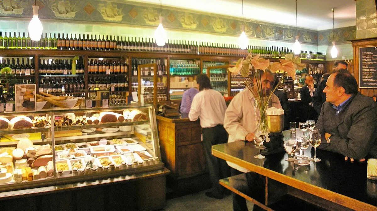 Zum Schwarzen Kameel interior 2007 — 2