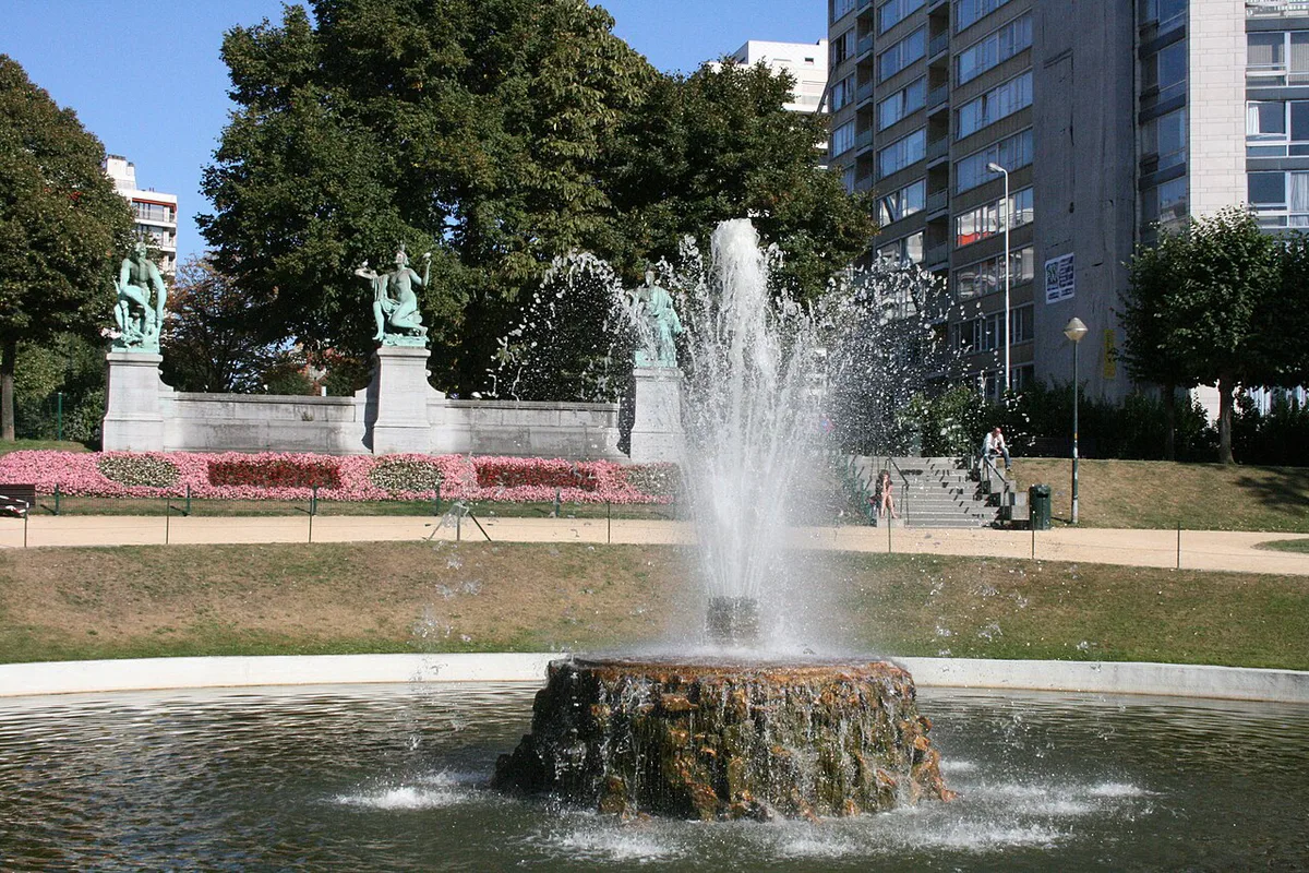 Bruxelles square Ambiorix 902 — 2