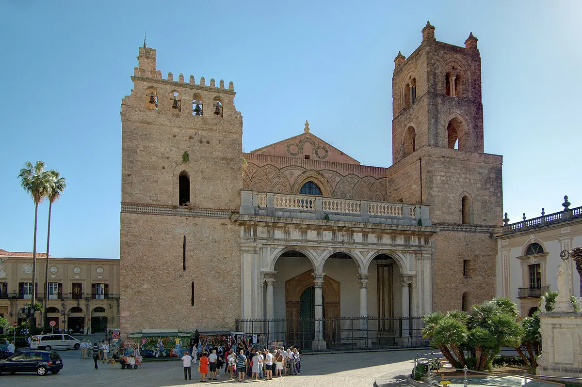 Monreale Cathedral exterior BW 2012-10-09 10-23-10 — 1