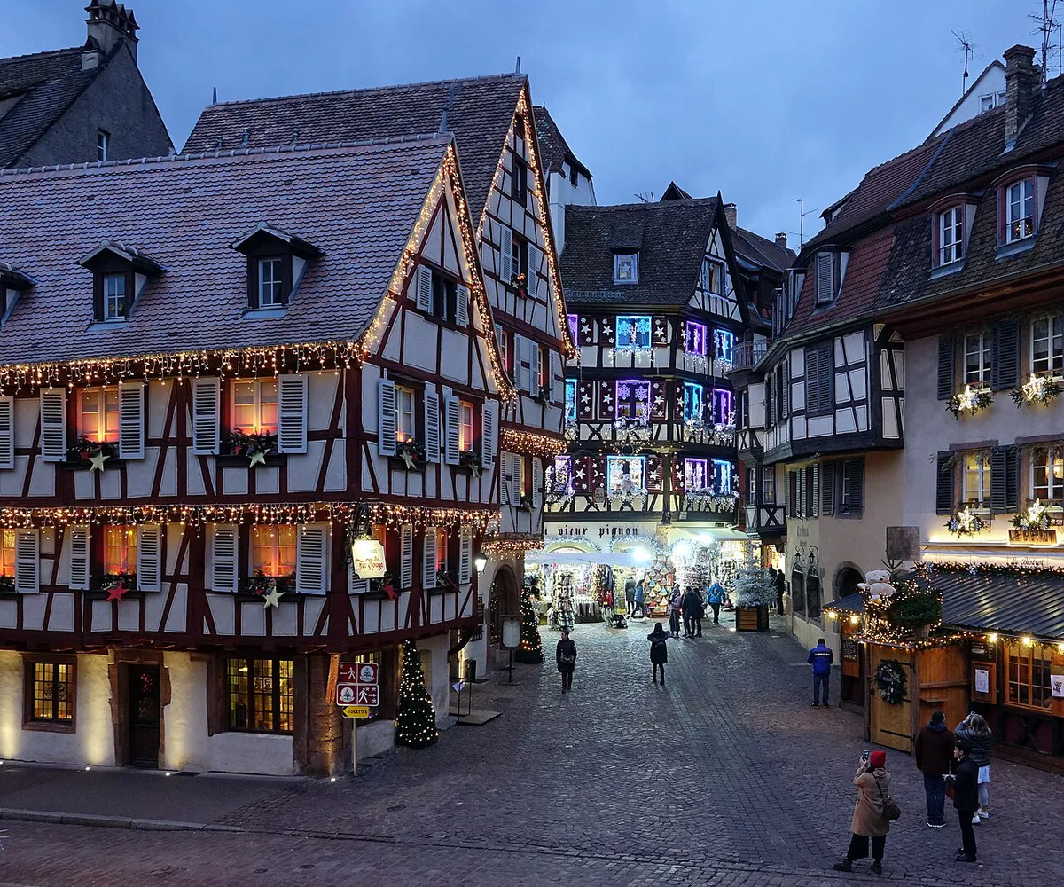 Rue des Marchands depuis le Koïfhus (Colmar) (4) — 1