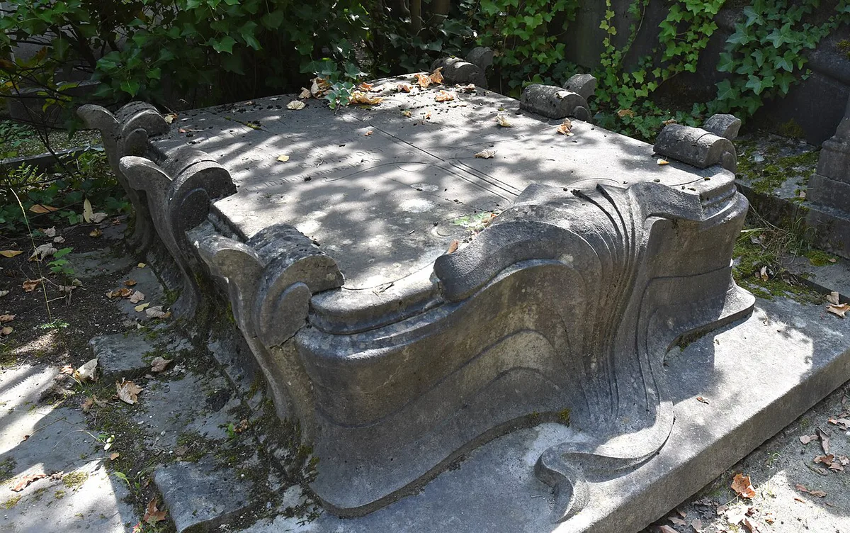 Overgrown Art Nouveau tombstones at Dieweg Cemetery in Uccle, Belgium — 1