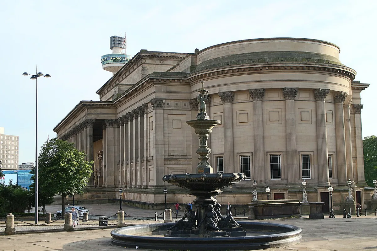 Walker Art Gallery exterior in Liverpool city centre, United Kingdom — 1