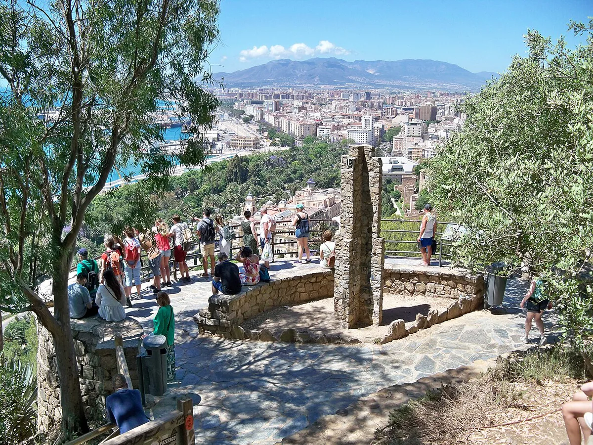 Viewpoint in Gibralfaro 02 — 1