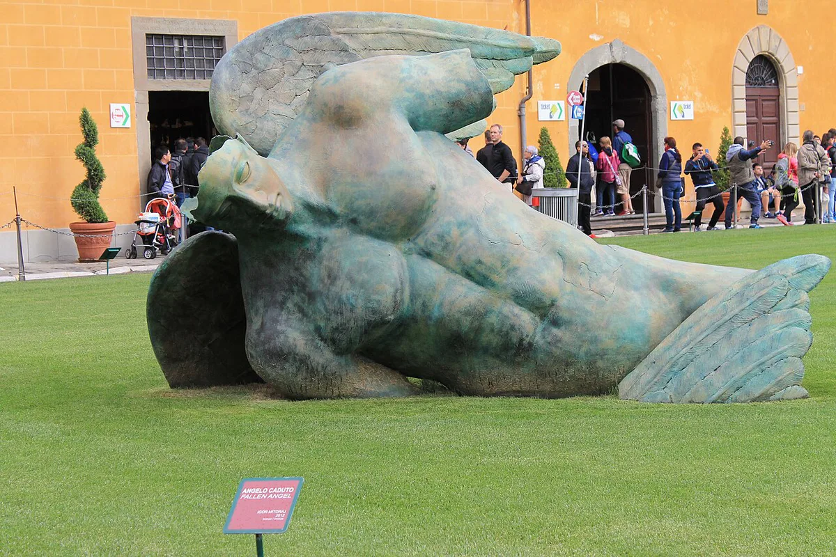 Free public landmarks and streets in Pisa, Italy — 1