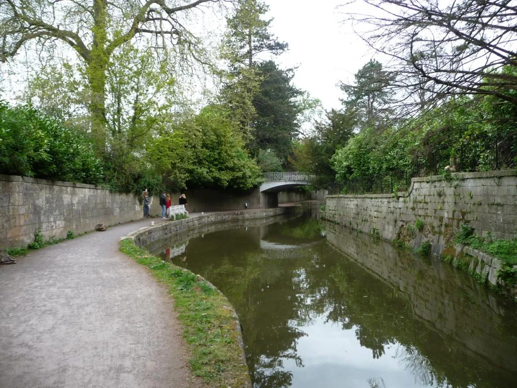 Mooring in Sydney Gardens  Bath - geograph.org.uk - 4482640 — 1