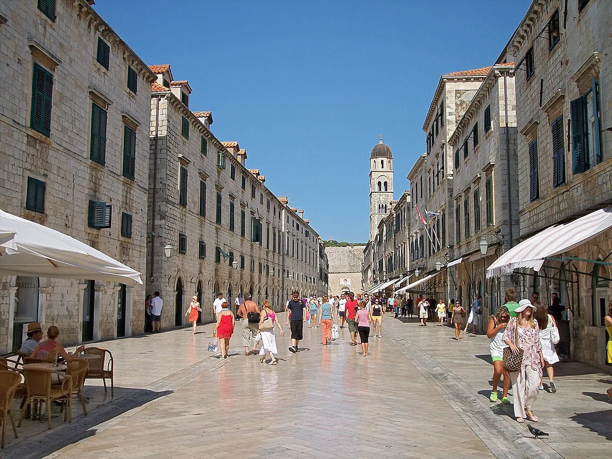 Aerial view of Dubrovnik Old Town walls and terracotta rooftops, Croatia — 1
