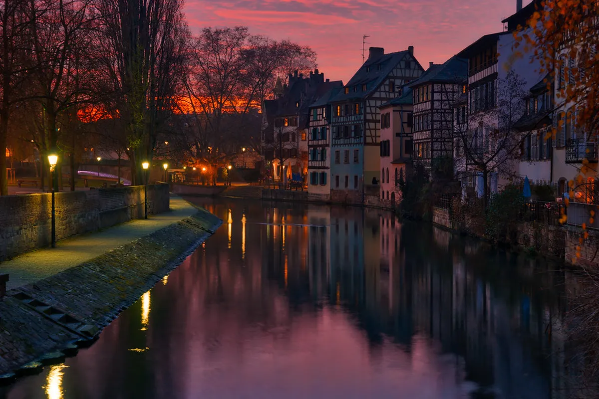 Practical Logistics: Timing, Transport, and Costs in Strasbourg