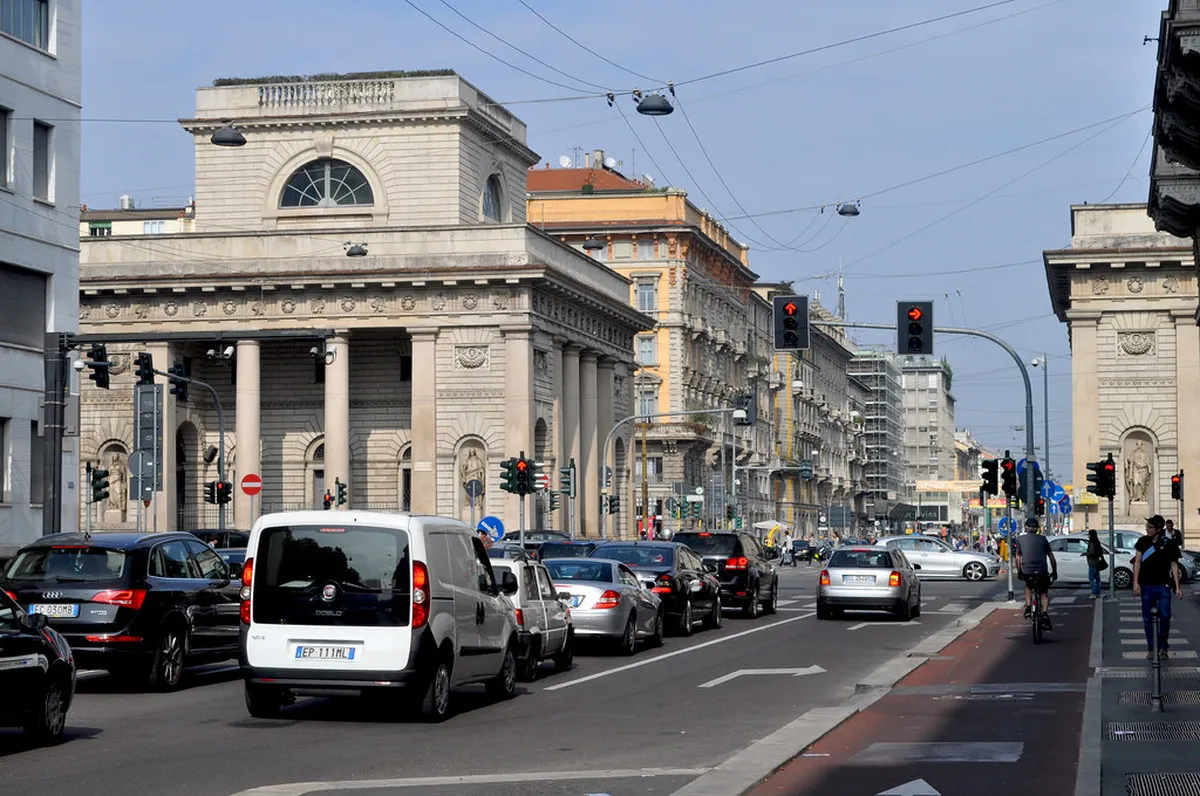 Porta Venezia and Isola: Old Money Meets Street Art in Milan