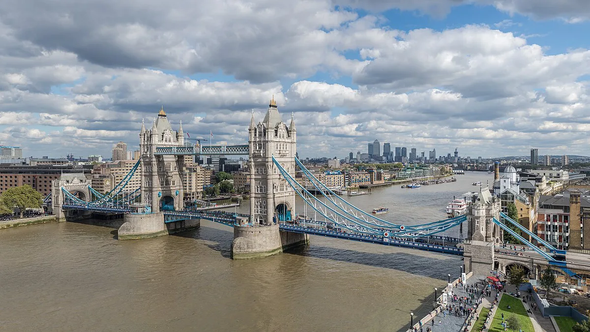 How Many Days In London, United Kingdom — 1