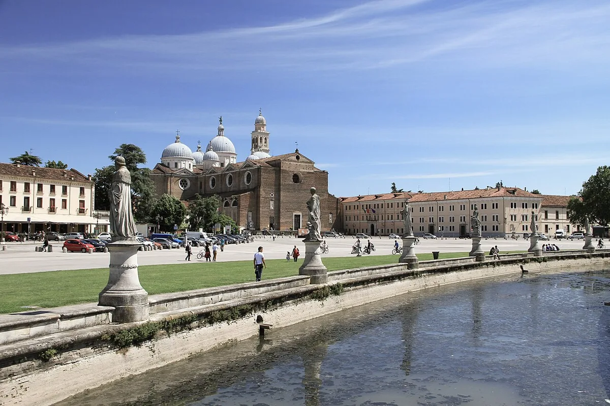 Day Trips From Venice Travel Guide