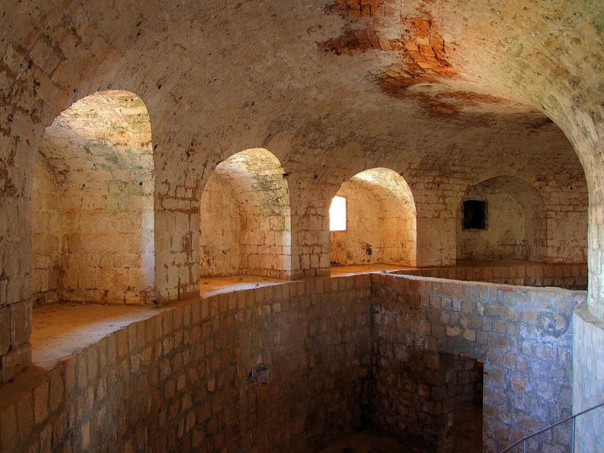 Dead Sea saltwater lake and Fort Royal on Lokrum Island near Dubrovnik, Croatia — 1