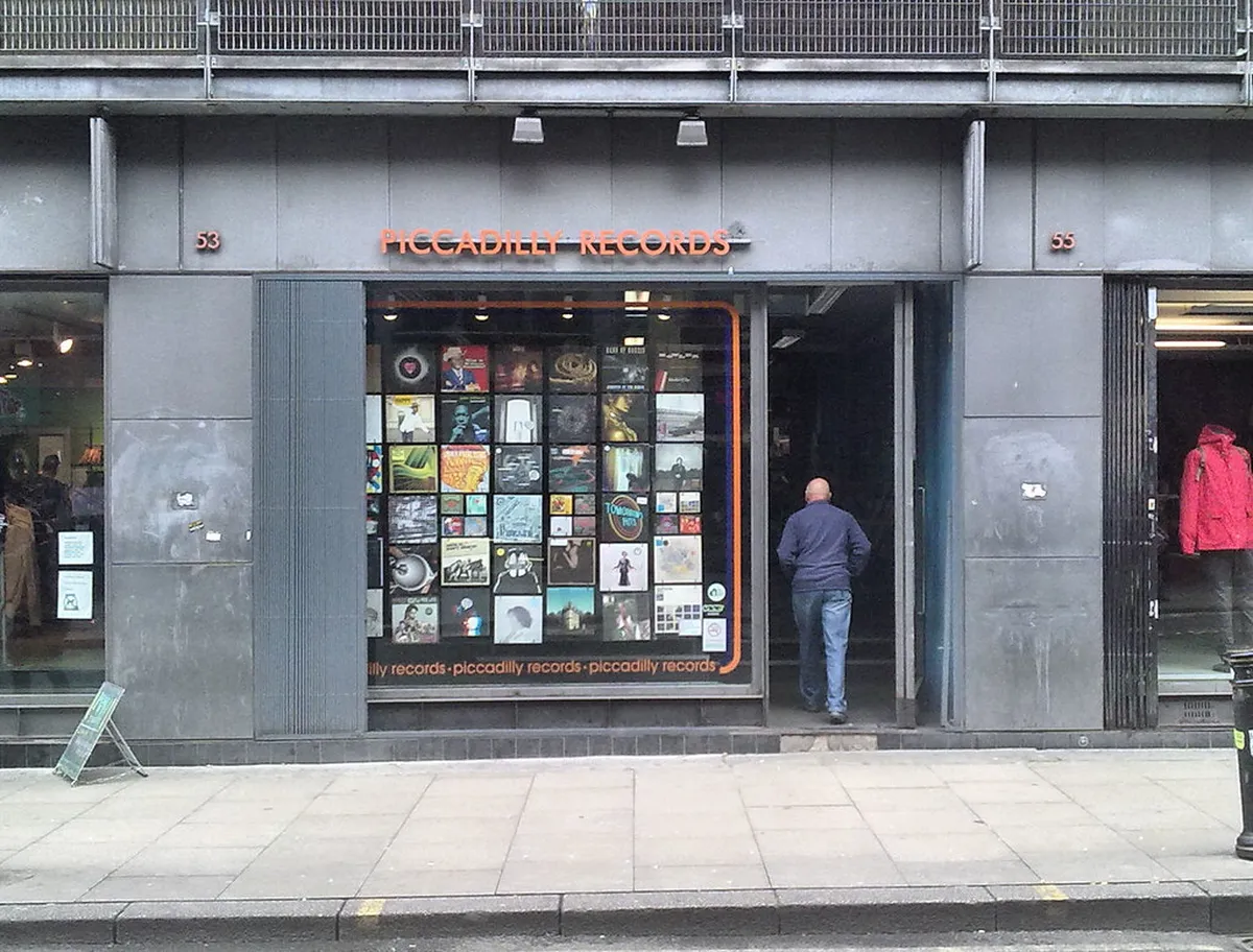 Mistakes to Avoid When Hunting Manchester's Secret Bars