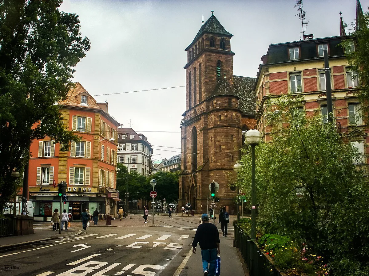 Roads in the city centre 20000102 — 2