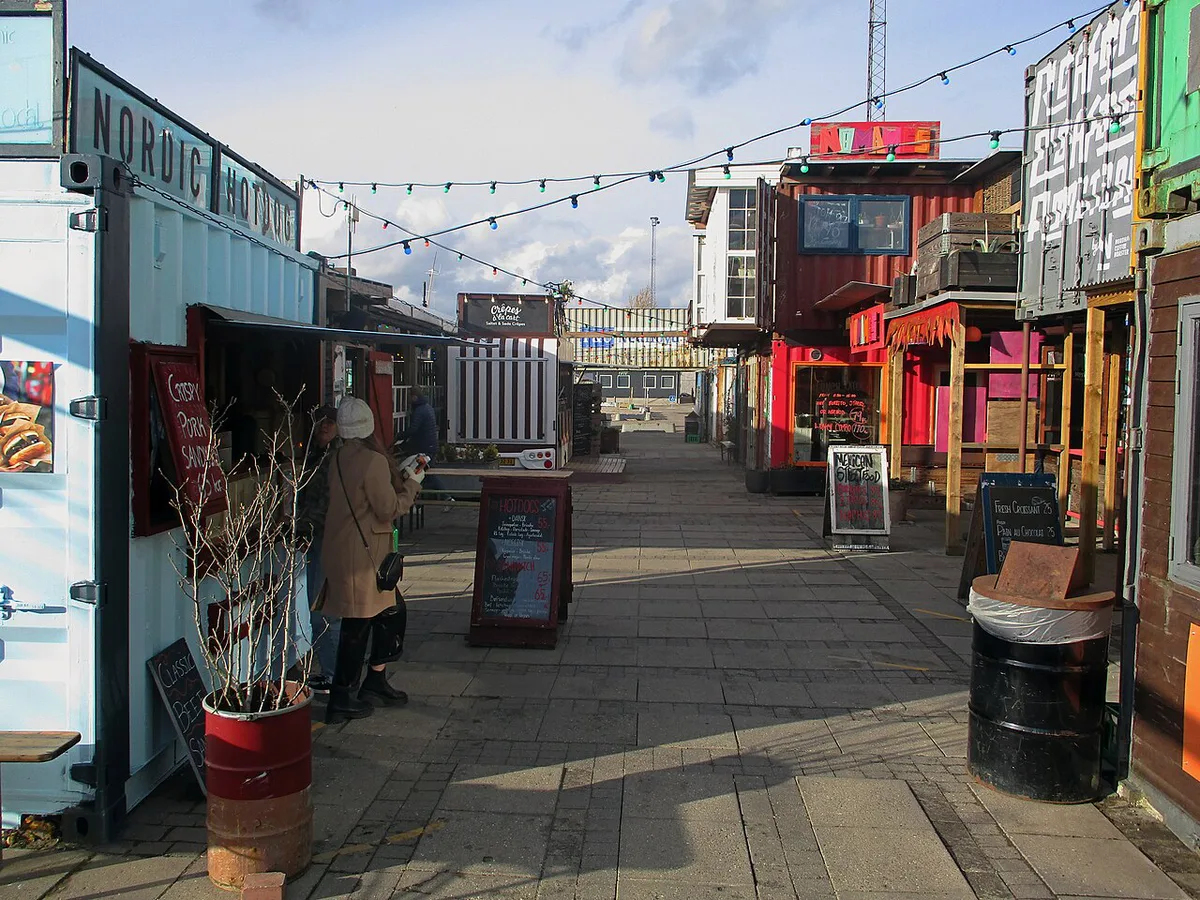 Former shipyard cranes and street food stalls at Reffen on Refshaleøen, Denmark — 1