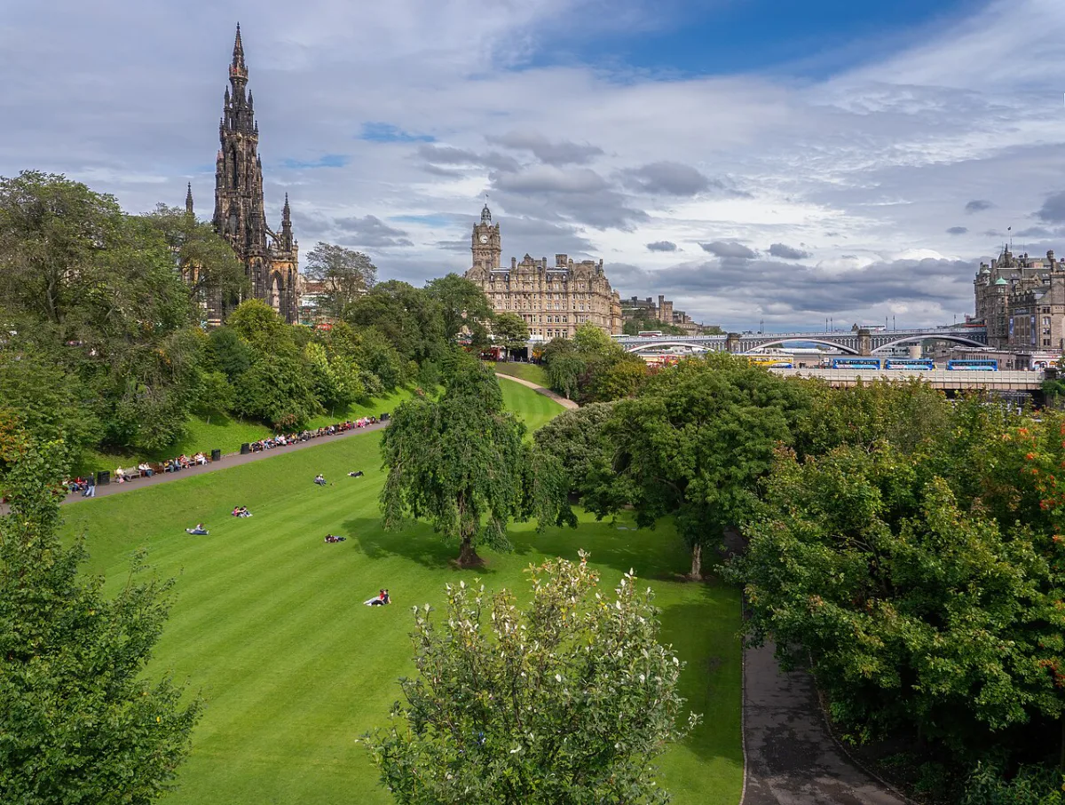 Scott Monument