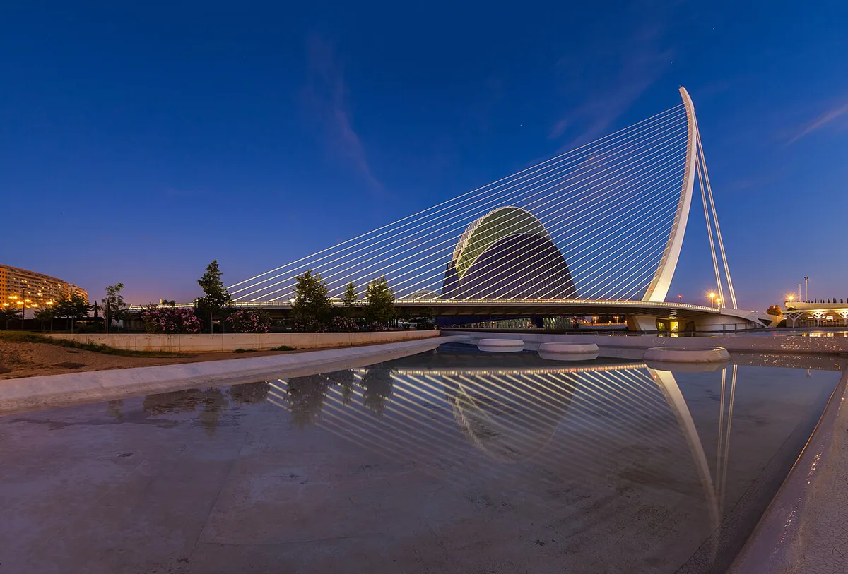 Illuminated streets and landmarks in Valencia at night, Spain — 1